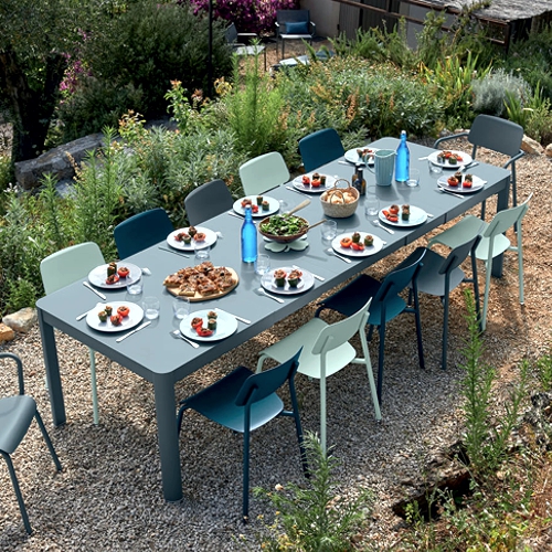 Muebles de Jardín de Fermob colección RIBAMBELLE